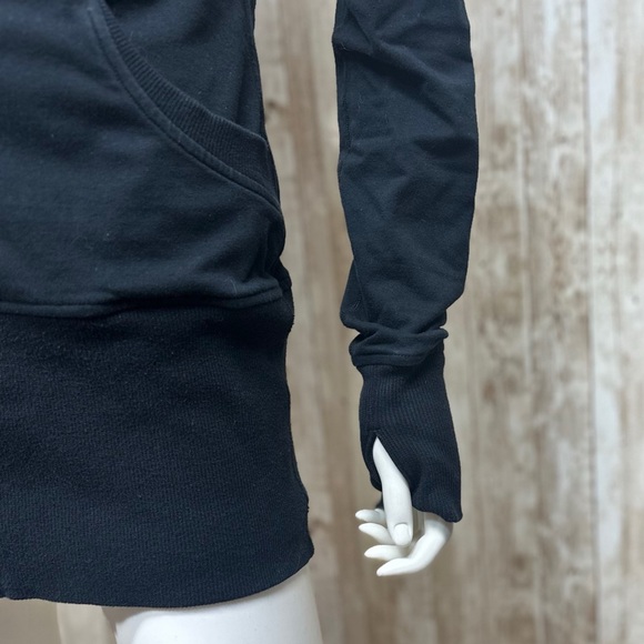 Lululemon Black Zip Up Jacket [1340] - Picture 3 of 8